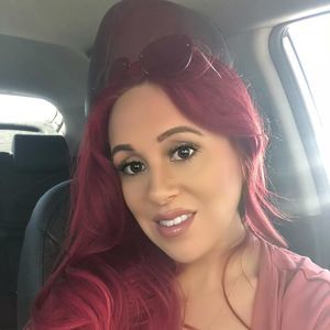 Meet your Posher, Katelyn